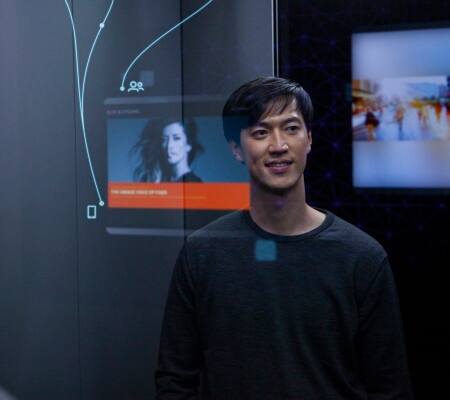 Forneça informações e entretenimento com as soluções KONE Infotainment