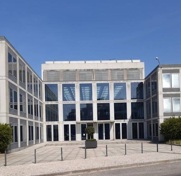 KONE Lisboa - SEDE: ELEVADORES, ESCADAS E TAPETES ROLANTES, PORTAS AUTOMÁTICAS
